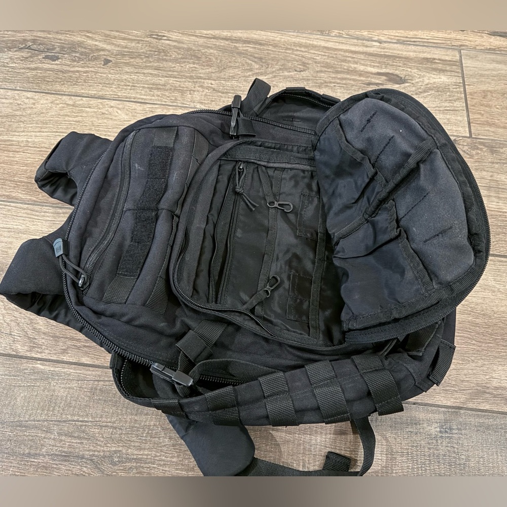 5.11 RUSH 12 Backpack black - Picture 6 of 8
